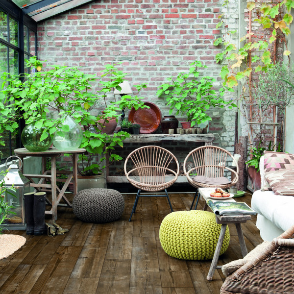 Hout donkerbruin plank woonkamer