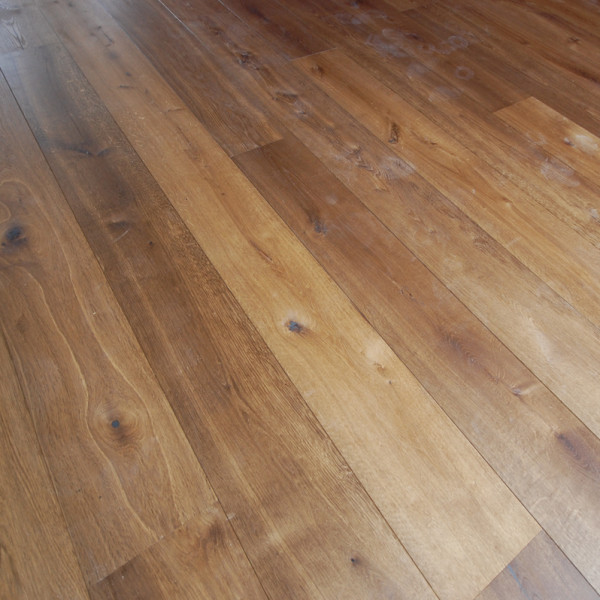 Hout donkerbruin plank woonkamer